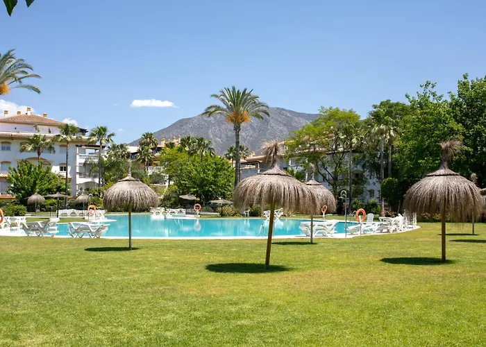 Apartament Bright Garden Puerto Banus By Rent Me