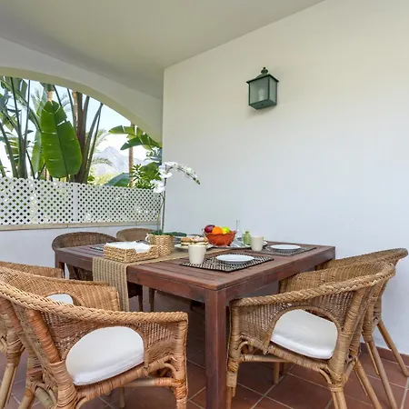 Bright Garden Puerto Banus By Rent Me Марбелья
