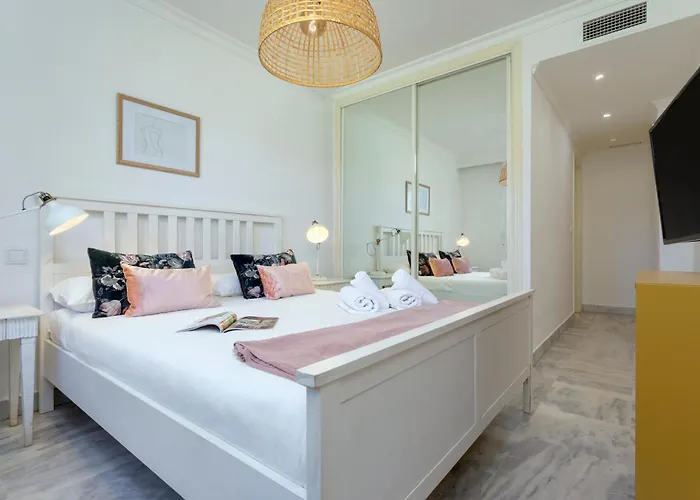 Bright Garden Puerto Banus By Rent Me Апартаменты *
